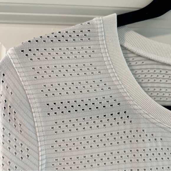 Lululemon Swiftly Long Sleeve Tee - Picture 4 of 4